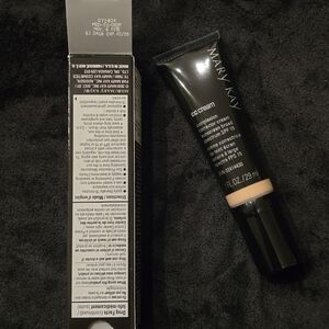 Mary Kay CC Cream Broad Spectrum SPF 15 - Med-To-Deep